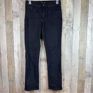 Lee Classic Fit Size 8 Medium Rise Straight Leg Black Jeans Studded Pockets